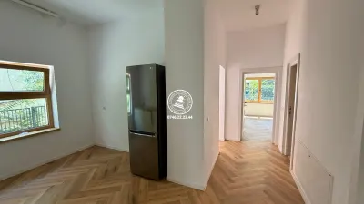 Casa de vanzare in centru - foto 13