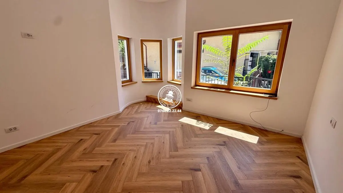 Casa de vanzare in centru - foto 14
