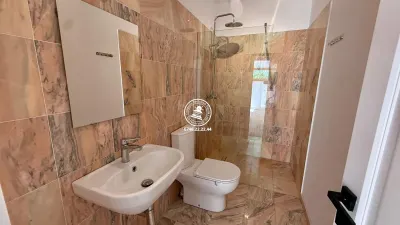 Casa de vanzare in centru - foto 15