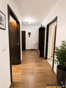 Apartament decomandat, zona Coresi, Tractorul, Brasov - foto 3