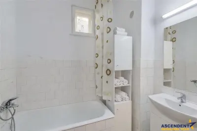 Pe domeniu de 1.750mp, rezidenta in Central, Sacele, Brasov - foto 10