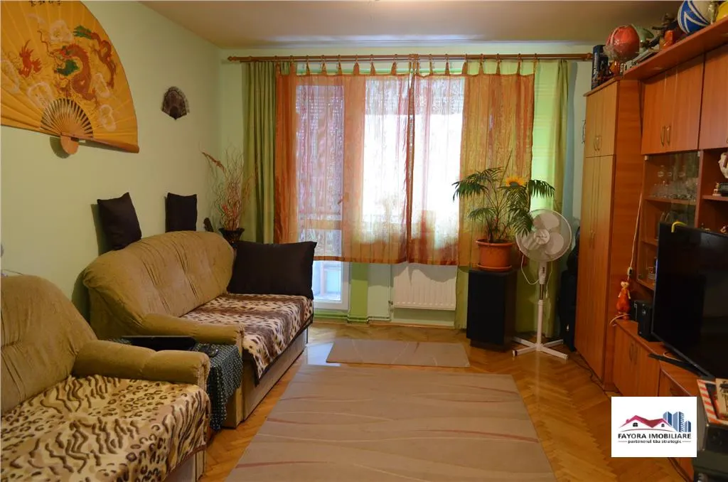 Apartament 3 Camere de Vanzare Zona Tudor - foto 1