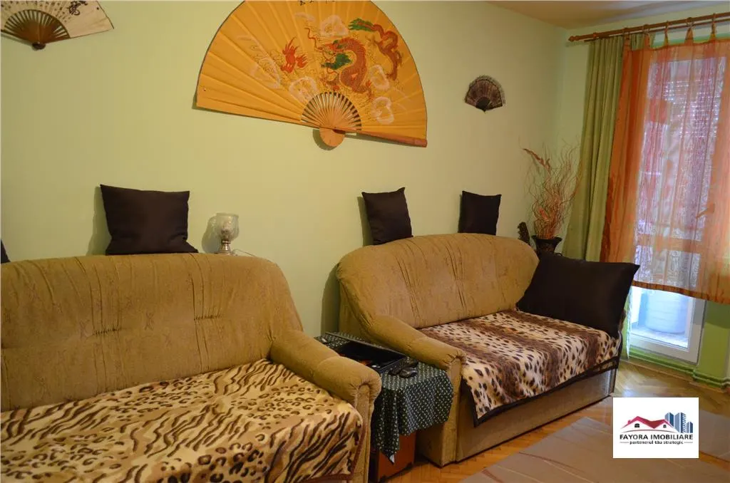 Apartament 3 Camere de Vanzare Zona Tudor - foto 3