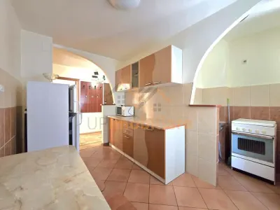 APARTAMENT 3 CAMERE | DECOMANDAT | ZONA DECEBAL | ORADEA - foto 8