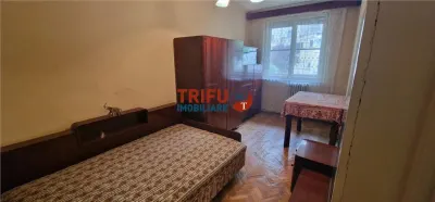 Apartament 3 camere de vanzare zona Centru - foto 7