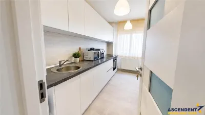 Apartament de 2 camere, decomandat cu vedere deschisa, Centrul Civic, Brasov - foto 3
