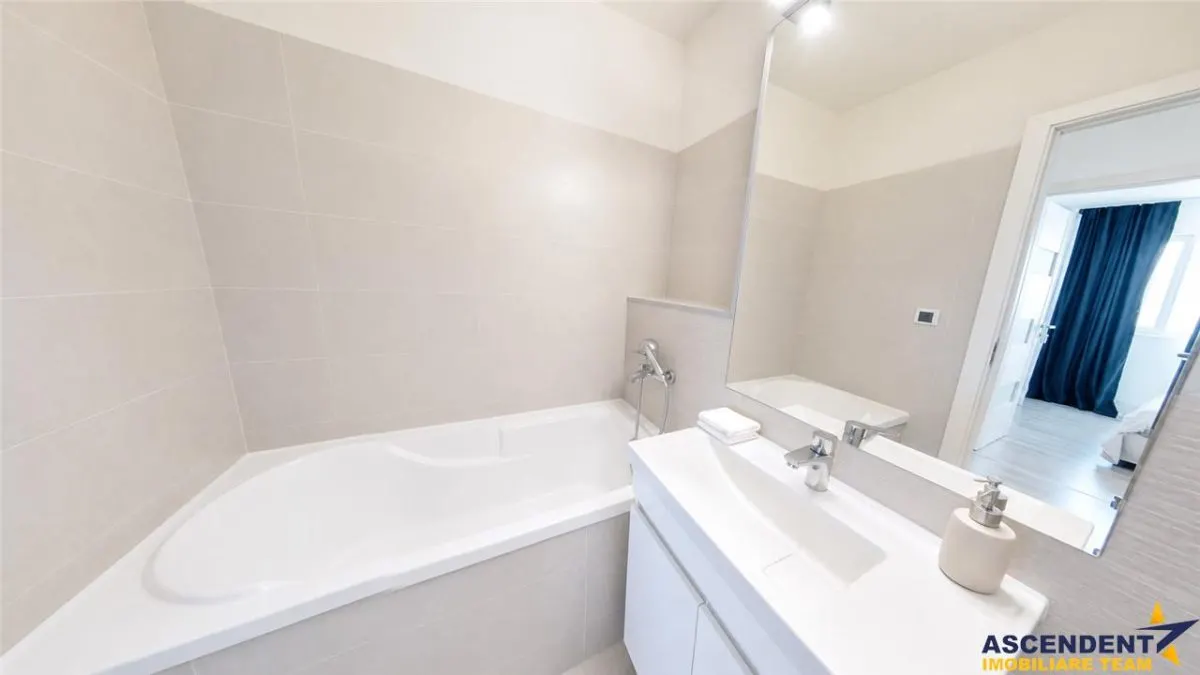 Apartament de 2 camere, decomandat cu vedere deschisa, Centrul Civic, Brasov - foto 4