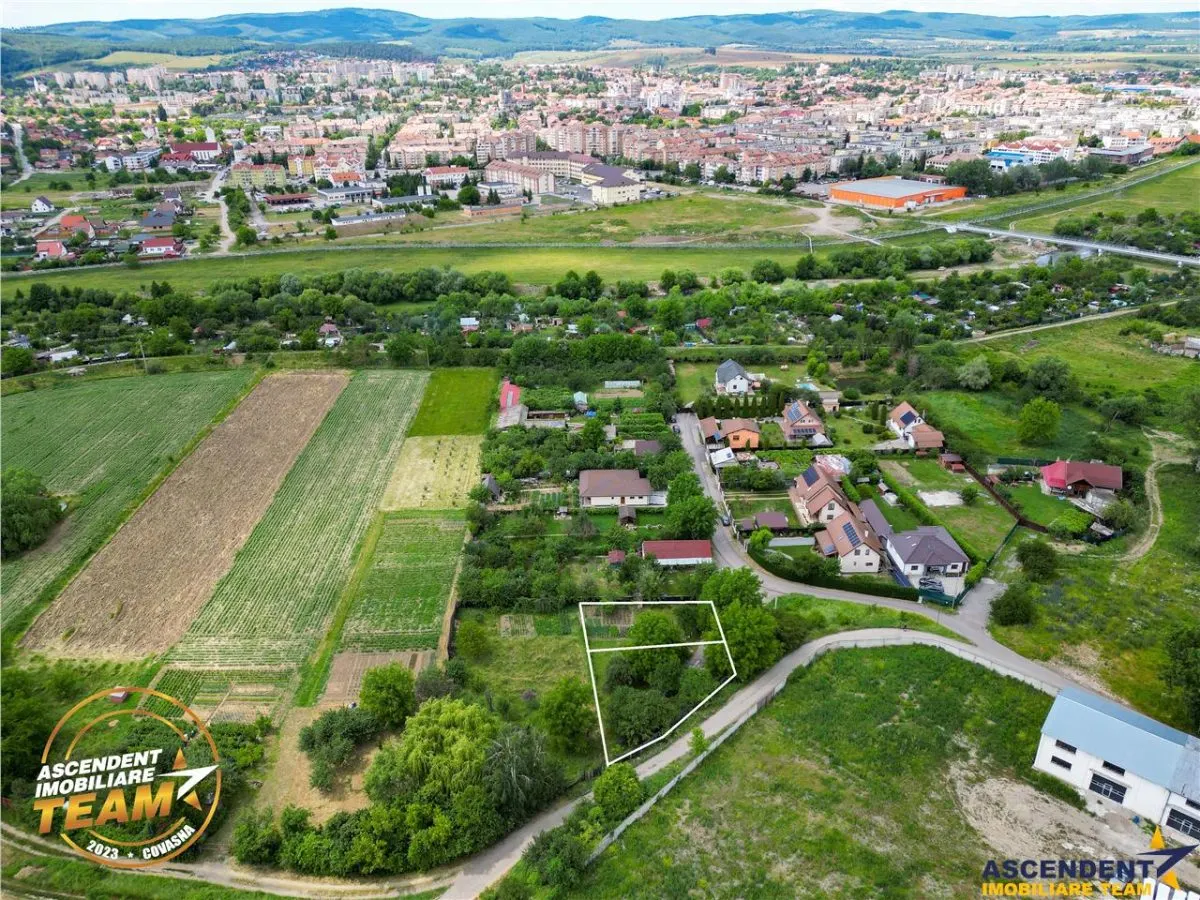 FILM!Teren intravilan+autorizatie constructie casa+anexe,aria Kula Kert,Sfantu Gheorghe - foto 3