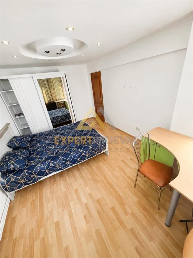 apartament de inchiriat 2 camere zona Piata Albina 350 Euro - foto 3