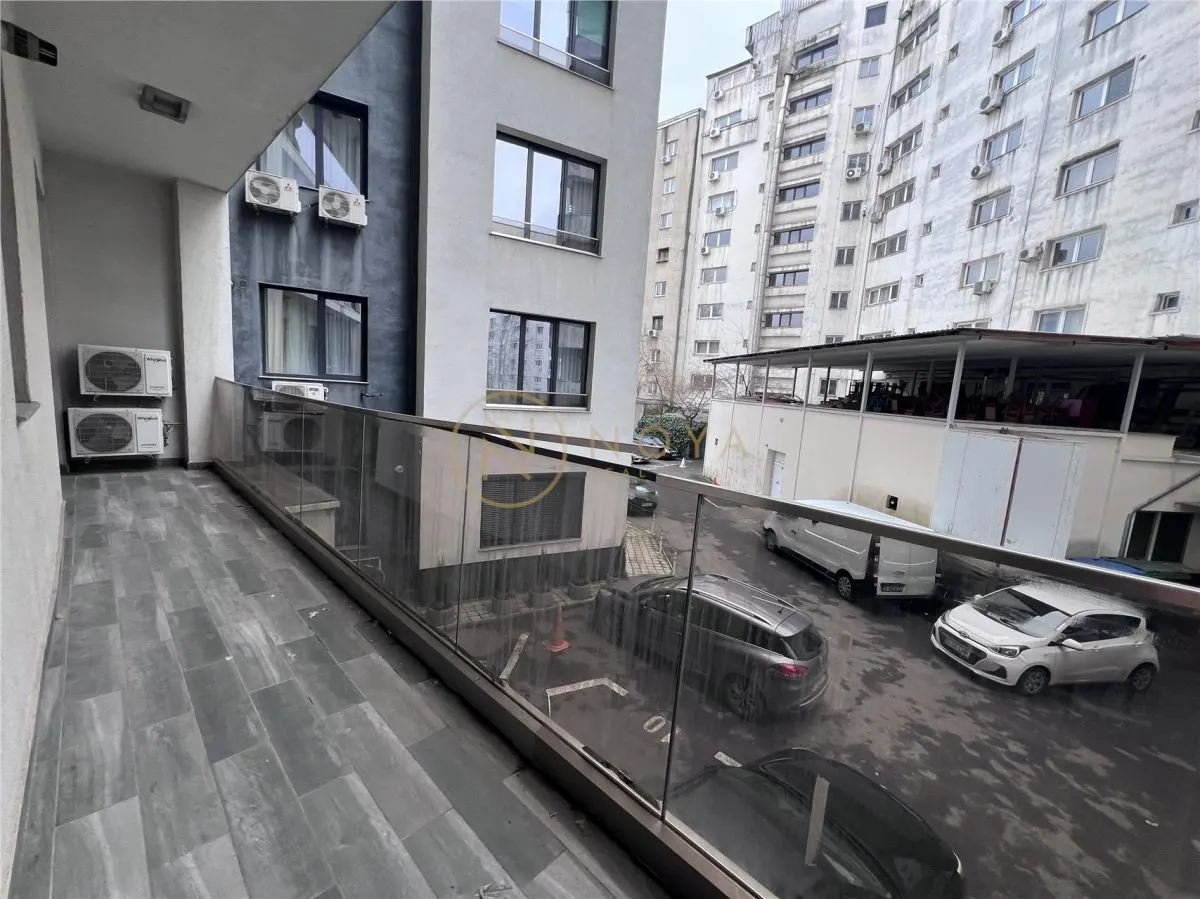 Vanzare apartament de 3 camere in zona Decebal Uptown Residence - foto 16
