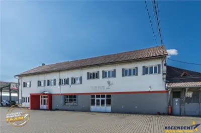 O investitie cu substanta:spatiu amplu, versatil, valoros pozitionat, activitati comerciale, logistice sau dezvoltare - foto 2