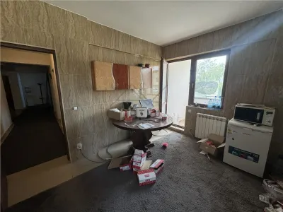 VANZARE PRELUNGIREA GHENCEA PARTER | SPATIU COMERCIAL 200 mp APARTAMENT 4 CAMERE - foto 12