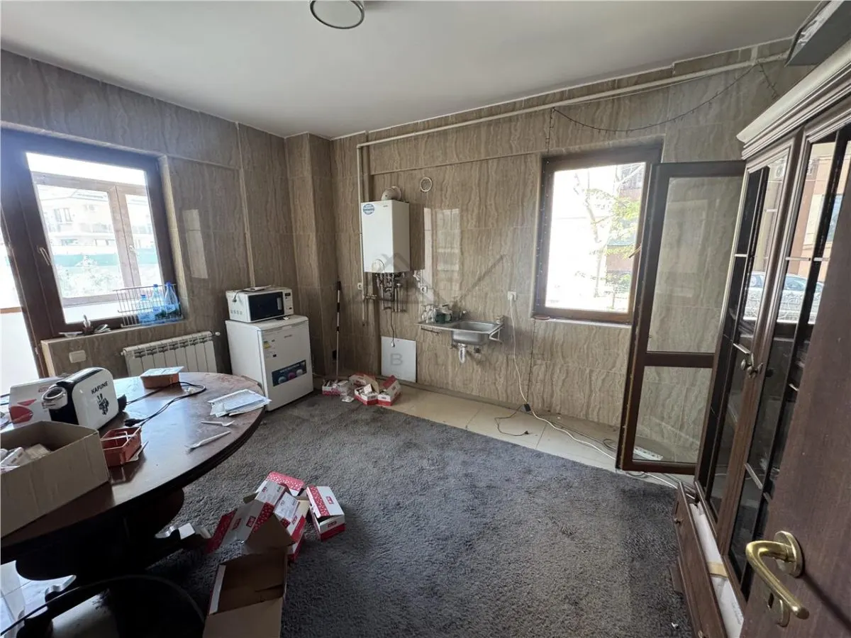 VANZARE PRELUNGIREA GHENCEA PARTER | SPATIU COMERCIAL 200 mp APARTAMENT 4 CAMERE - foto 13