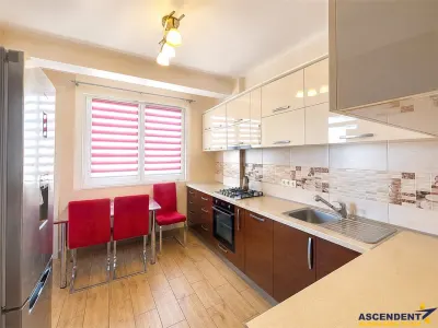 2 camere decomandate, balcon  acces dublu, panorama spectaculoasa, lumina naturala, lift nou, Dambu Pietros - foto 2
