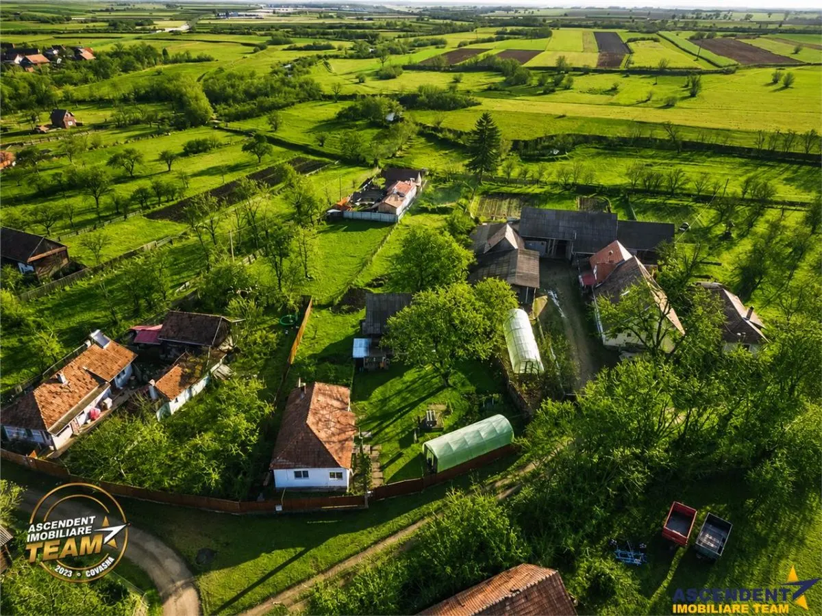 Gospodarie cu anexa, pivnita, iaz cu pesti si 2.280 mp de teren fertil Lemnia, Covasna - foto 17