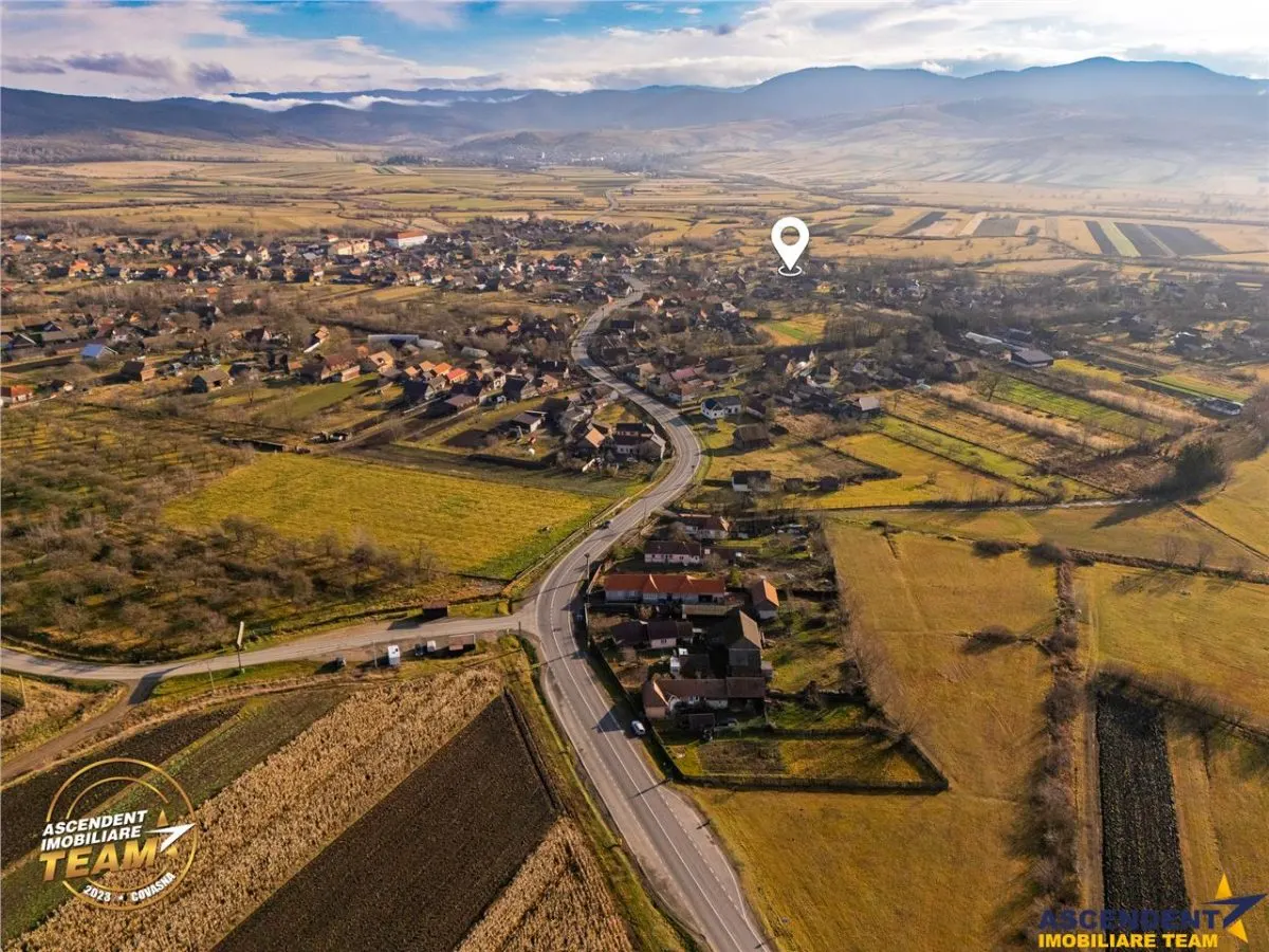 Gospodarie cu anexa, pivnita, iaz cu pesti si 2.280 mp de teren fertil Lemnia, Covasna - foto 21