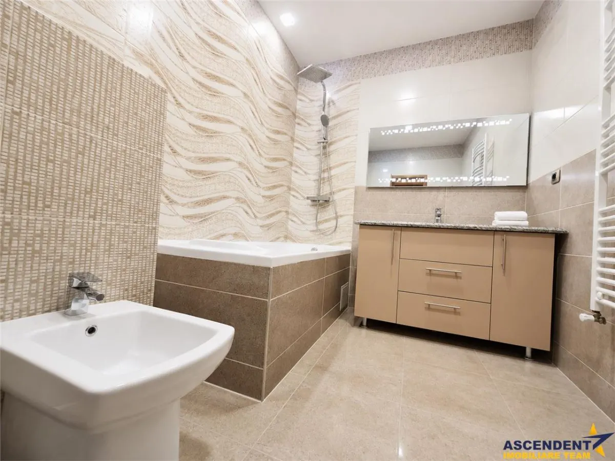 Compozitie generoasa, loc parcare, boxa, Isaran Residence, Tractorul, Brasov - foto 5