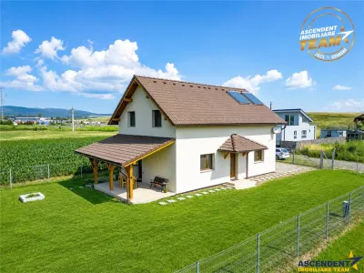 Rezidenta eleganta, liniste si accesibilitate, 946mp teren,  Arcus, Covasna - foto 2