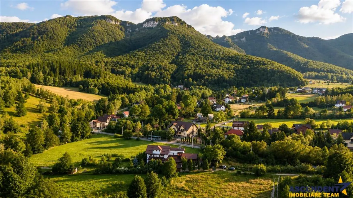 FILM! Casa+pensiune la cheie,1.742 teren de vis, Tohanita, Zarnesti, Brasov - foto 1