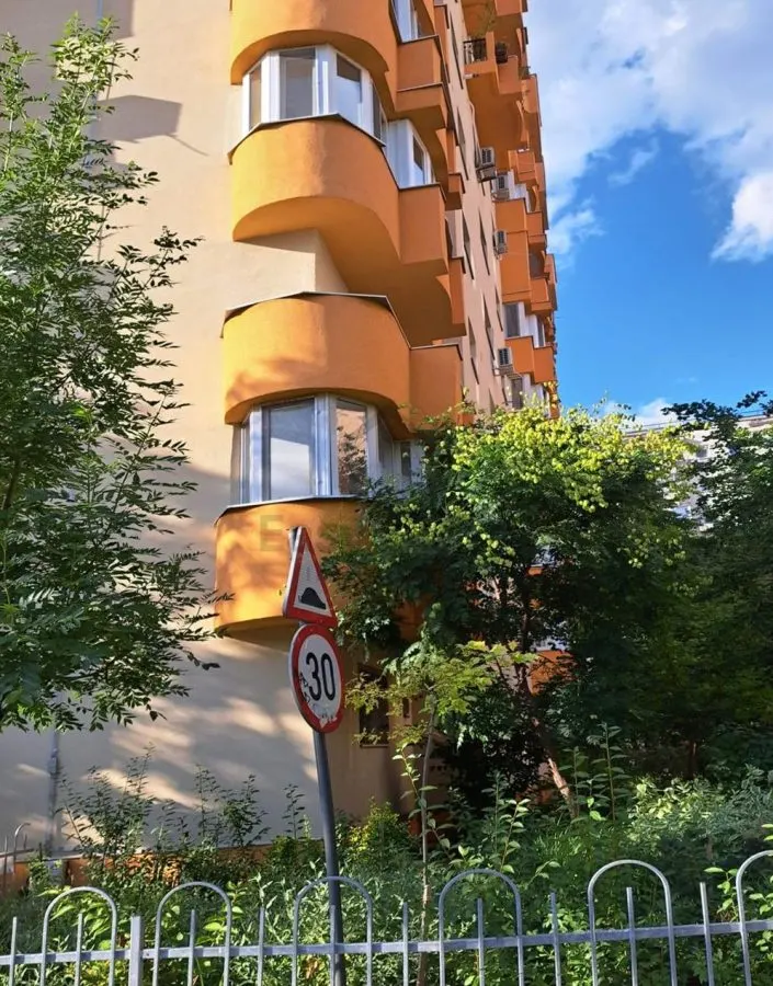 Apartament 3 camere | Nerva Traian | Sector 3 | Parc in fata blocului - foto 6