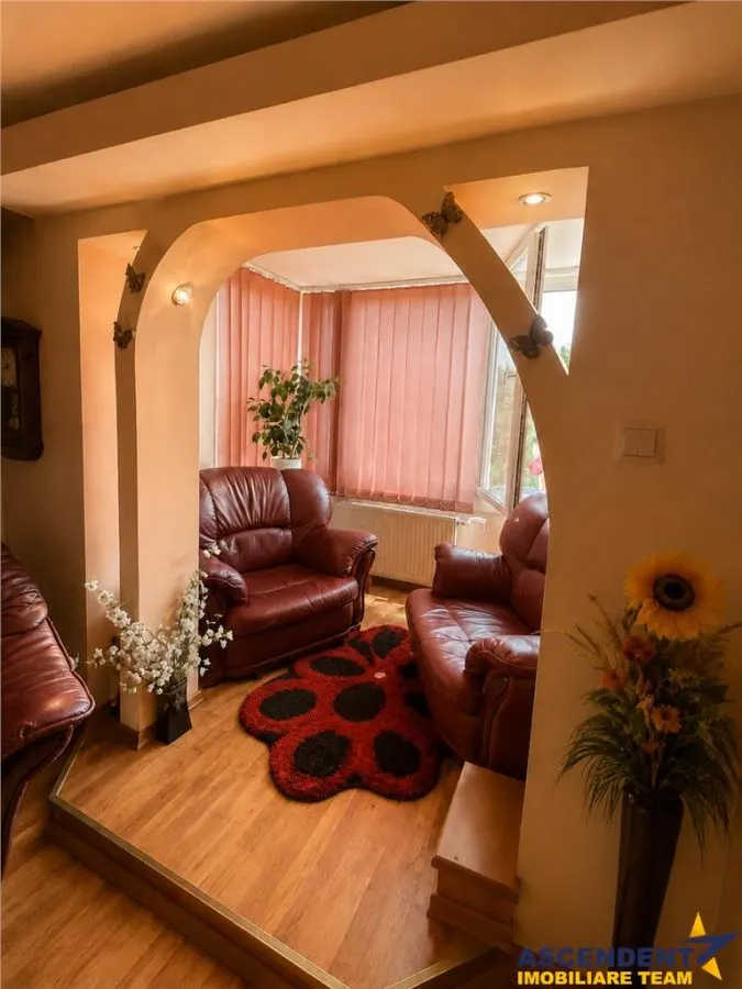 Apartament decomandat Calea Bucuresti. intrare pe Carpatilor,  Brasov - foto 9