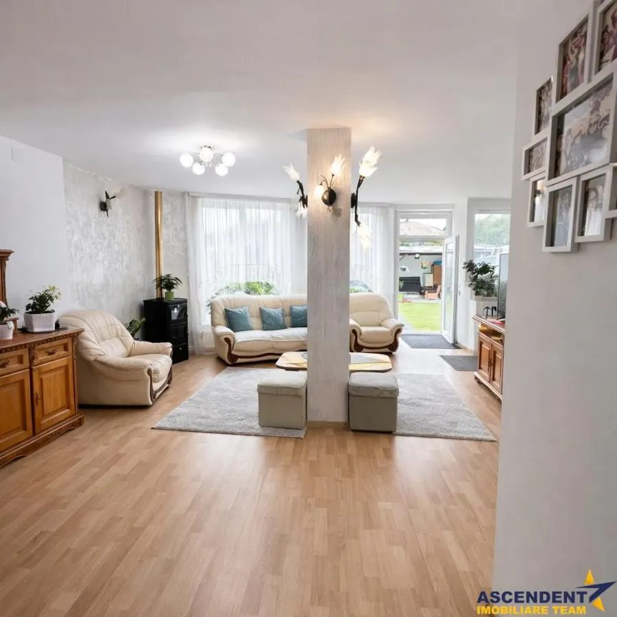 Casa in apreciabil potential,cu terase, curte,gradina echipata,2 pivnite,Str. Rodnei,Central,Targu Mures - foto 1