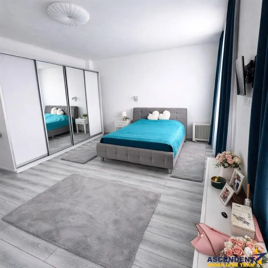 Casa in apreciabil potential,cu terase, curte,gradina echipata,2 pivnite,Str. Rodnei,Central,Targu Mures - foto 5