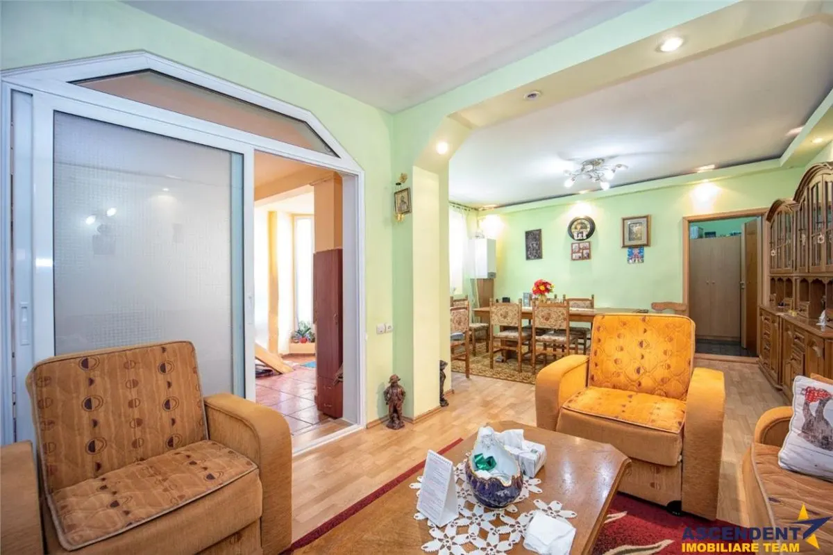 Rezidenta cu 5 camere, curte individuala, gata de mutat, SemiCentral, Brasov - foto 14