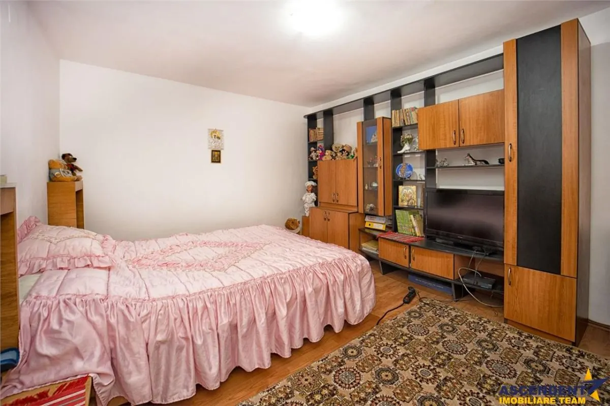 Rezidenta cu 5 camere, curte individuala, gata de mutat, SemiCentral, Brasov - foto 9
