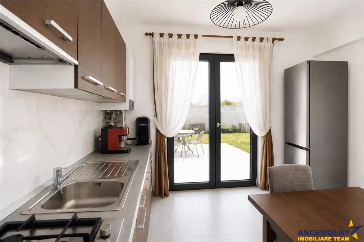Casa familiala,3 dormitoare,incazire pardoseala,terasa,530 mp teren,Sanpetru, Brasov - foto 14