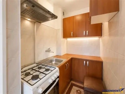 Apartament pe 2 camere cu potential,  zona Ady Endre, Targu Mures - foto 3