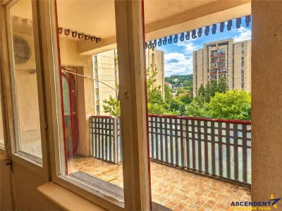 Apartament 3 camere, 90 mp, Centrul Civic Brasov, potential de renovare. - foto 3