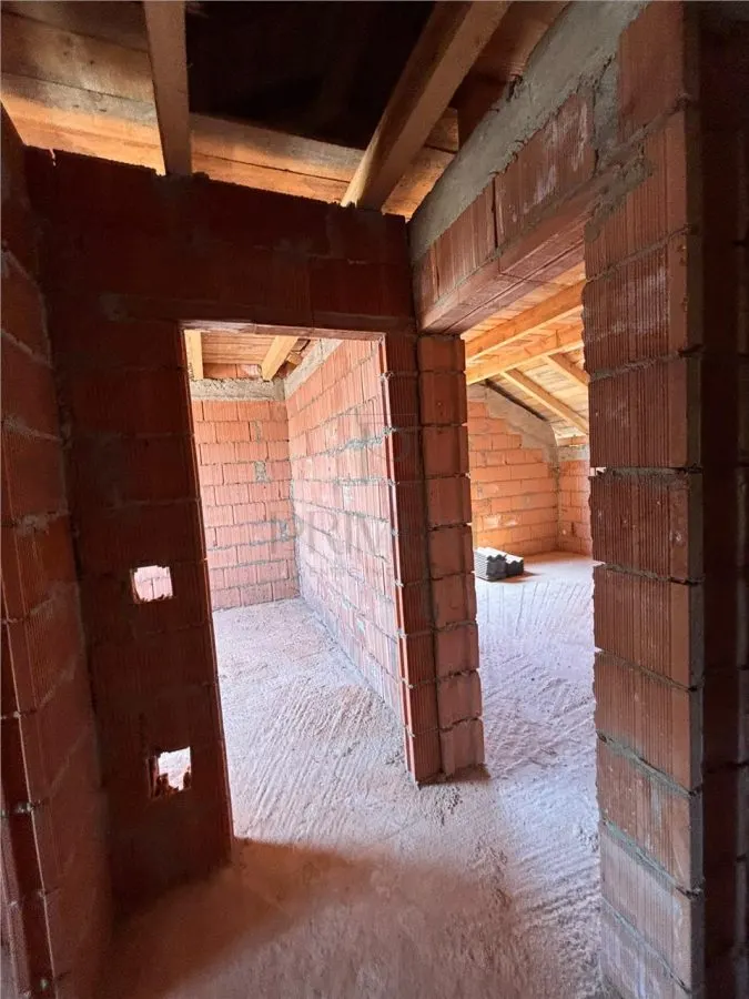 DUPLEX P+1, MOSNITA NOUA, 4 CAMERE, 360MP TEREN. - foto 16