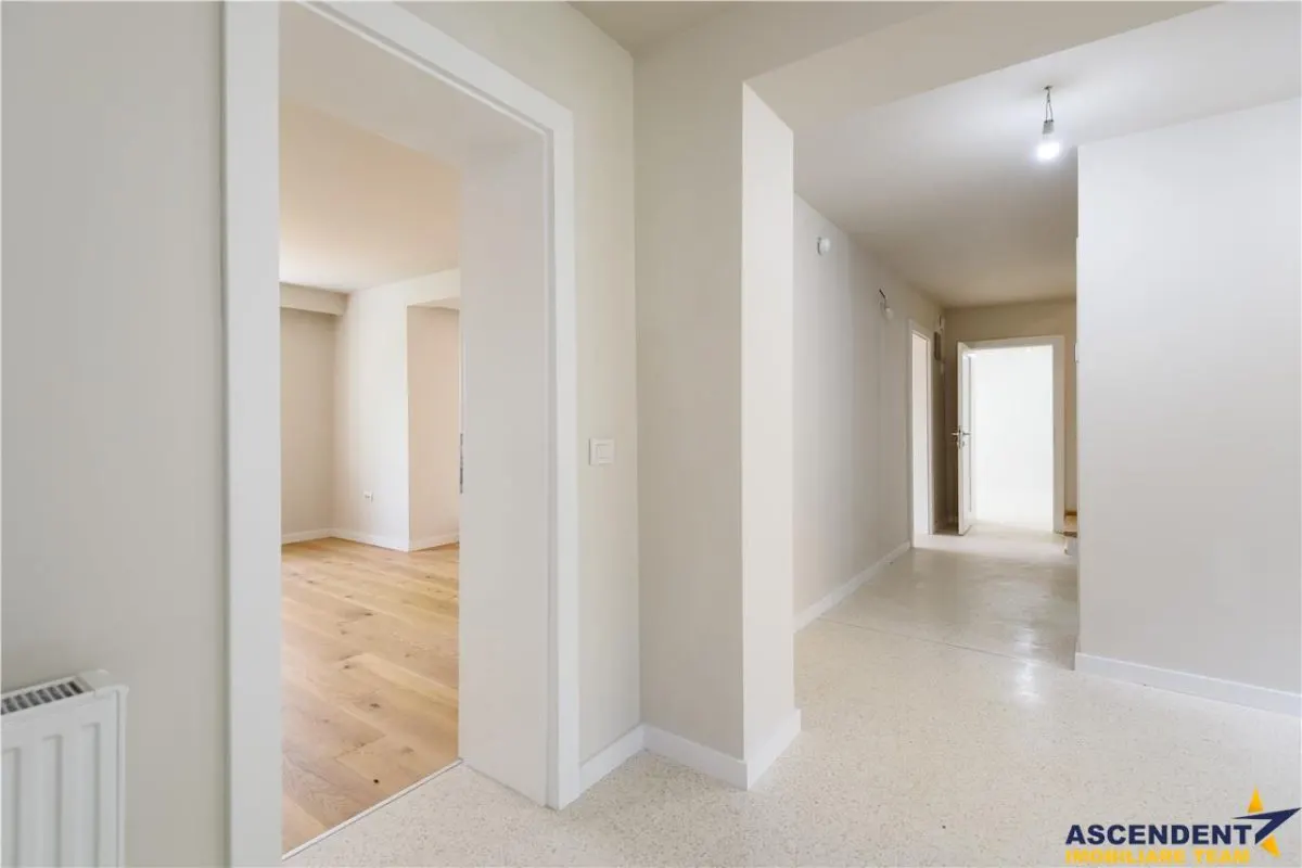 Vila exclusivista, aspect modern in eleganta prezentare, Central, Brasov - foto 14