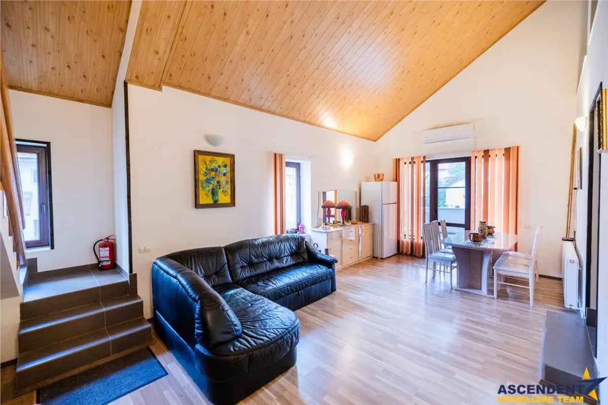 Vila stil si cu potential turistic, +8camere, 6 bai, panorama, terase, gradina, Busteni, Valea Alba. - foto 9
