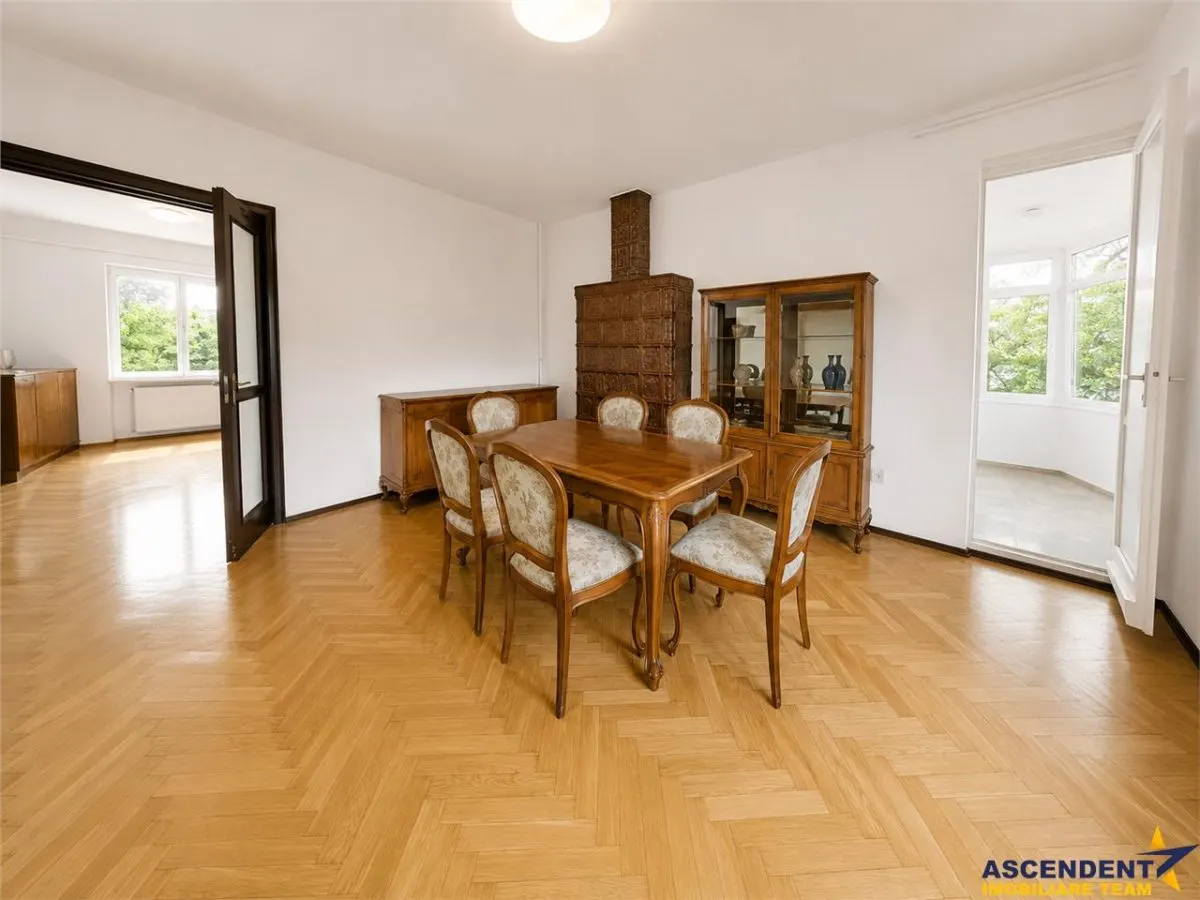 Apartament reprezentativ, 5 camere, pentru birou sau locuinta, Central, Brasov - foto 1