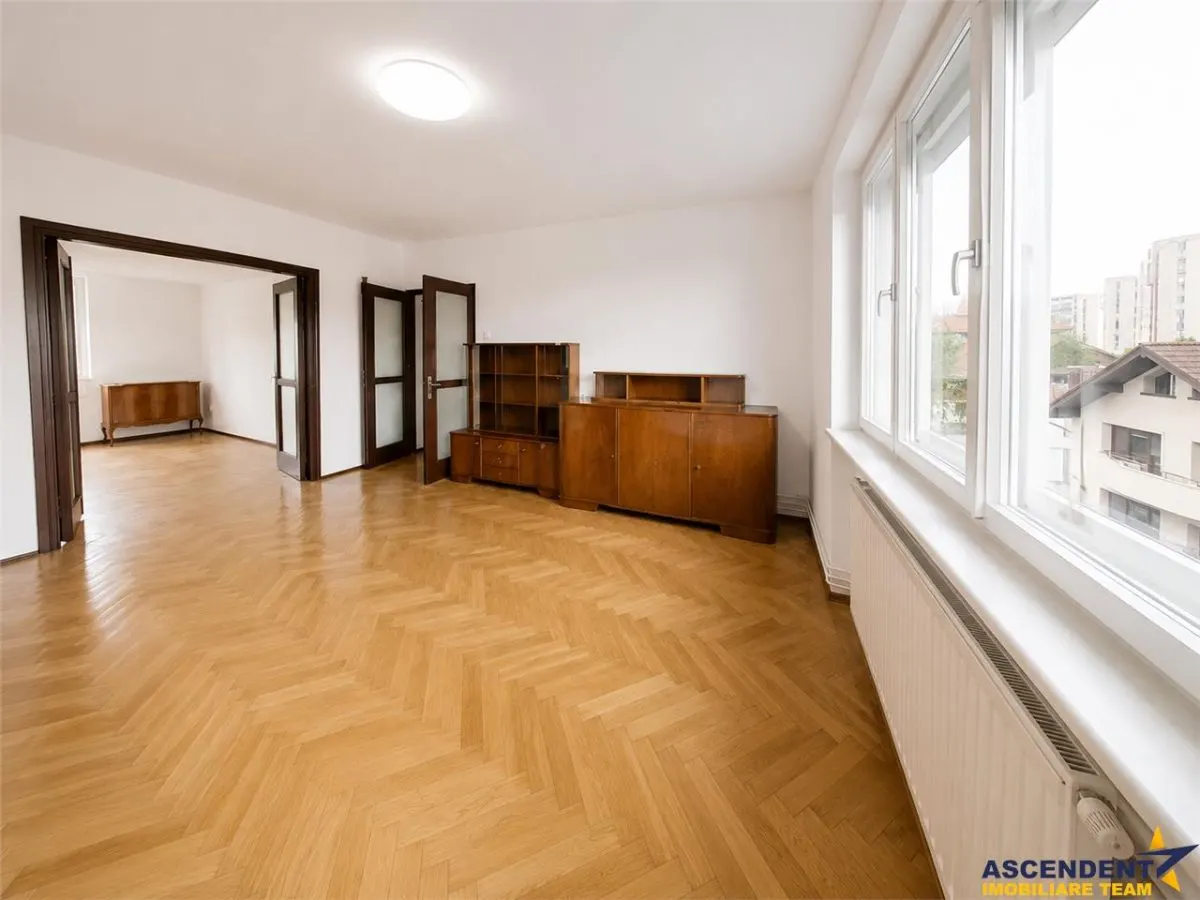 Apartament reprezentativ, 5 camere, pentru birou sau locuinta, Central, Brasov - foto 4