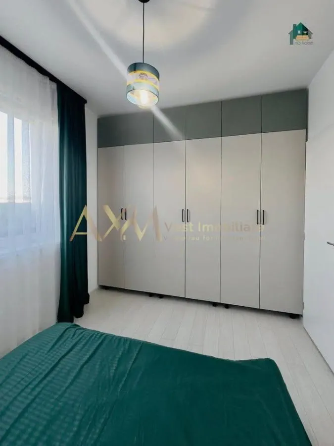 Vanzare 1/2 duplex 4 camere - foto 3