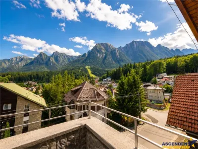 Pensiunea Casa Maria Busteni,afacere HoReCa,restaurant clasificat,spectacol montan - foto 15