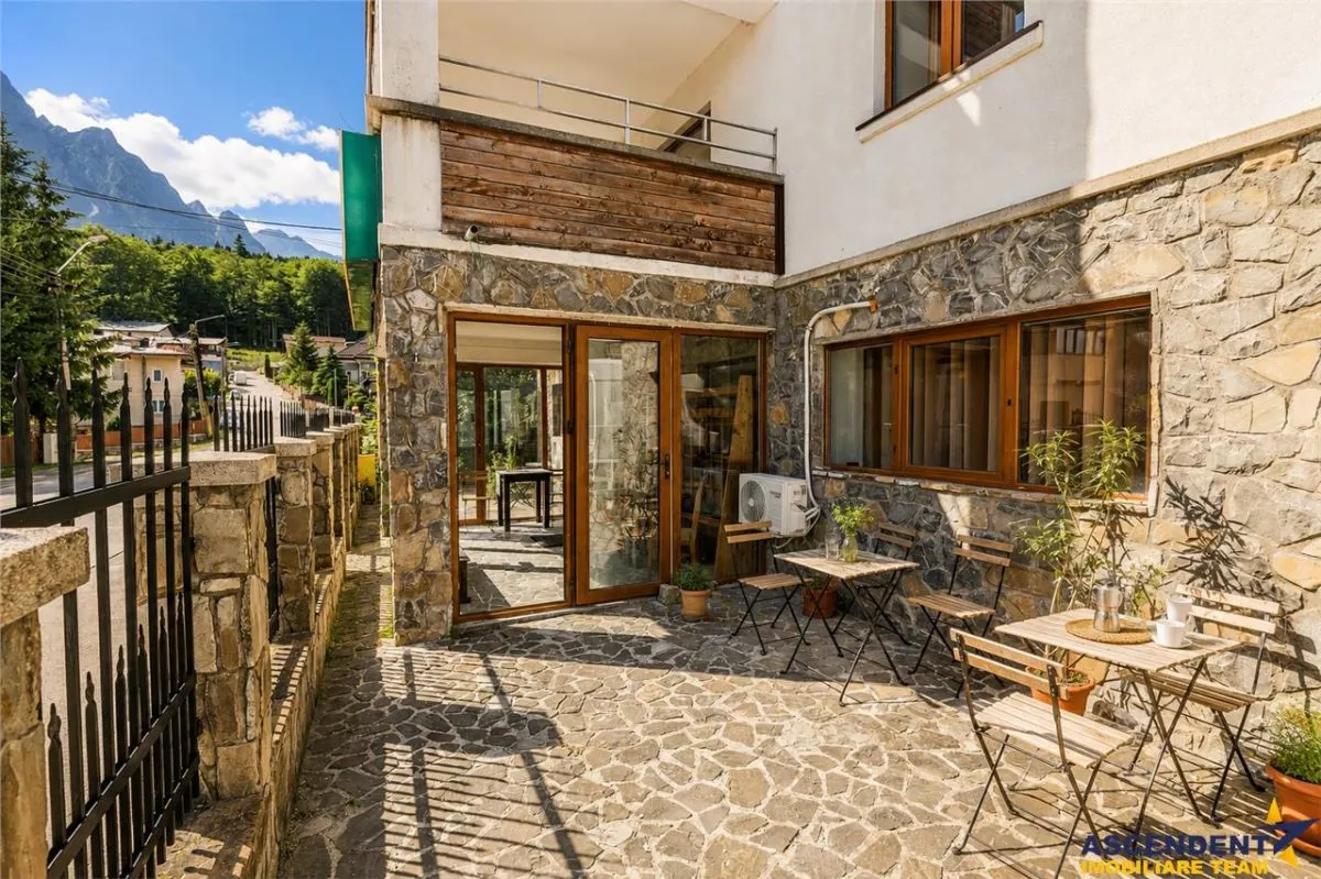 Pensiunea Casa Maria Busteni,afacere HoReCa,restaurant clasificat,spectacol montan - foto 17