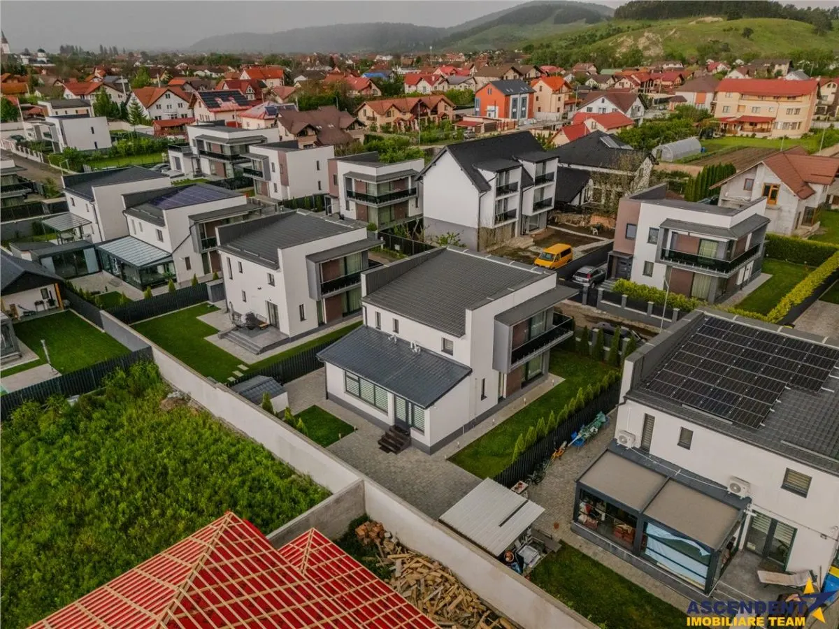 Casa Contemporana Premium, mobilata, utilata, accesorizata, Sanpetru, Brasov - foto 16