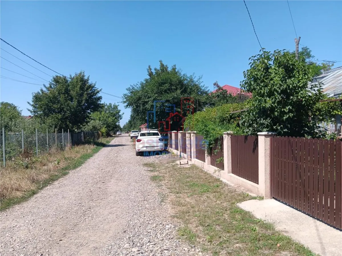 Popricani TEREN 949mp intravilan la 250m de sos principala - foto 1