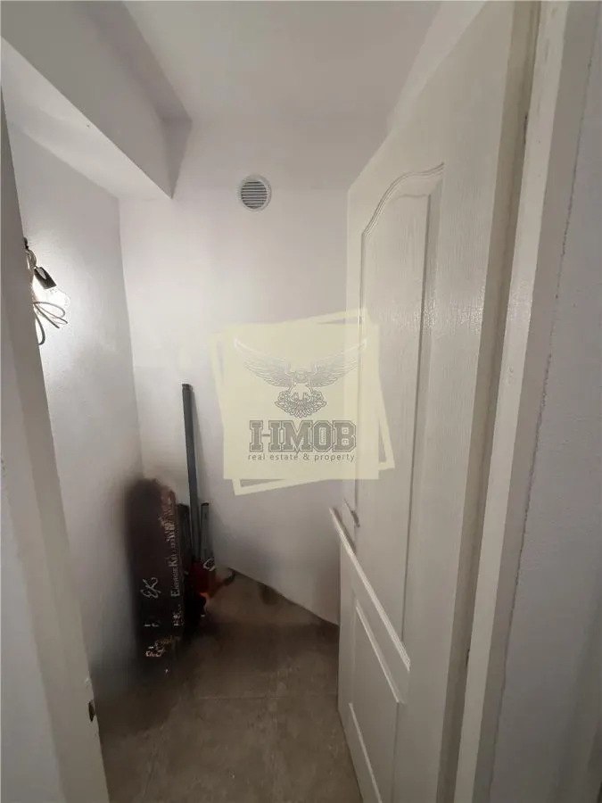 Apartament mobilat 2 camere garaj boxa camara in Strand - foto 15