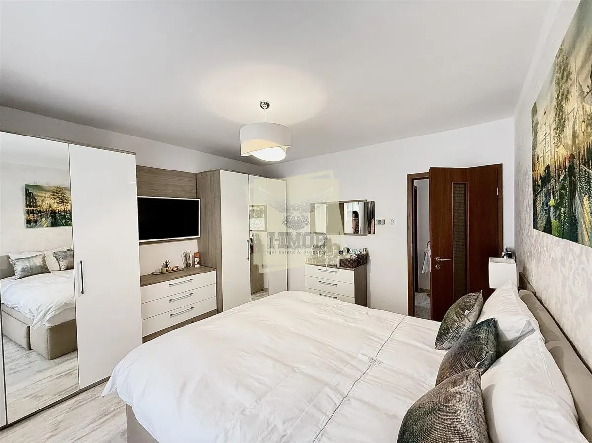 Apartament mobilat 2 camere garaj boxa camara in Strand - foto 3