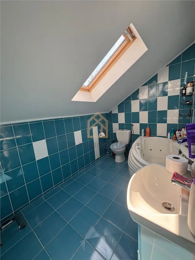 Casa de vanzare cu piscina  zona Vrancei - foto 16