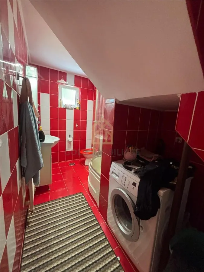 Casa de vanzare cu piscina  zona Vrancei - foto 8