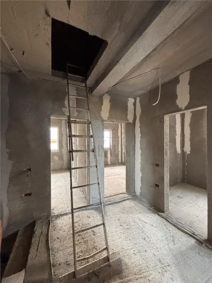 DUPLEX SPATIOS , MOSNITA NOUA, BUCATRIE INCHISA, 125MP UTILI, 5 CAMERE. - foto 8