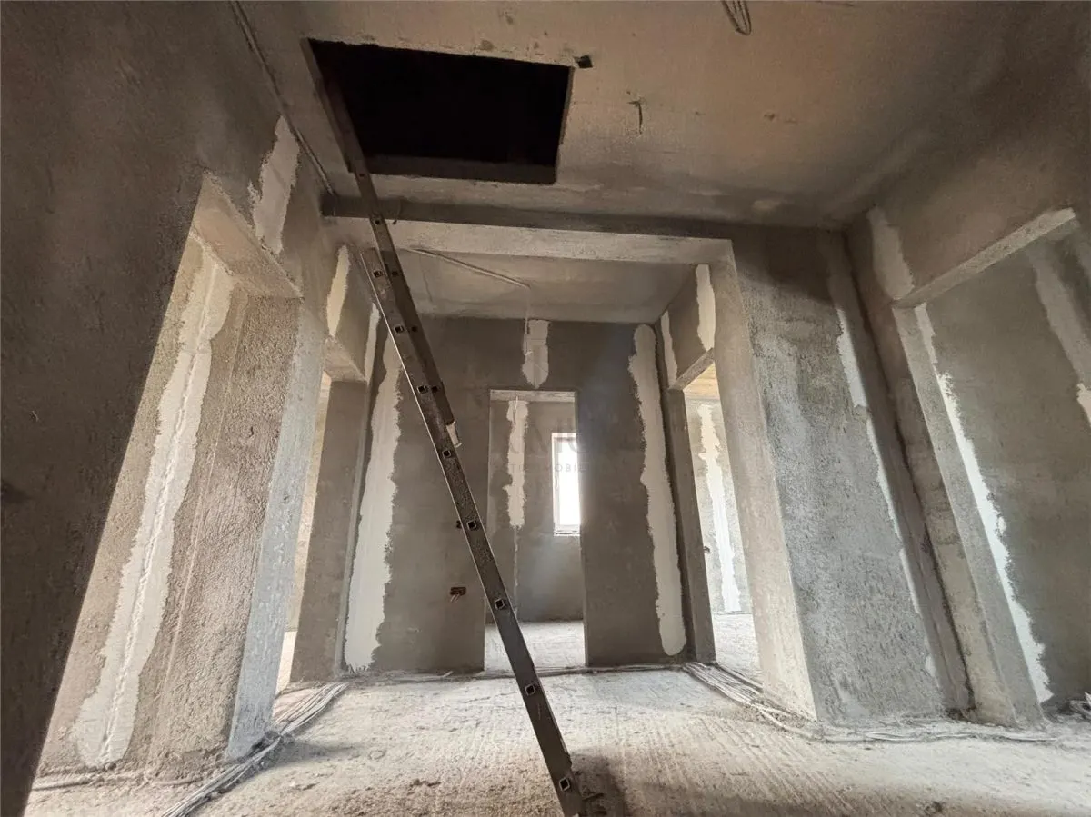 DUPLEX SPATIOS , MOSNITA NOUA, BUCATRIE INCHISA, 125MP UTILI, 5 CAMERE. - foto 10