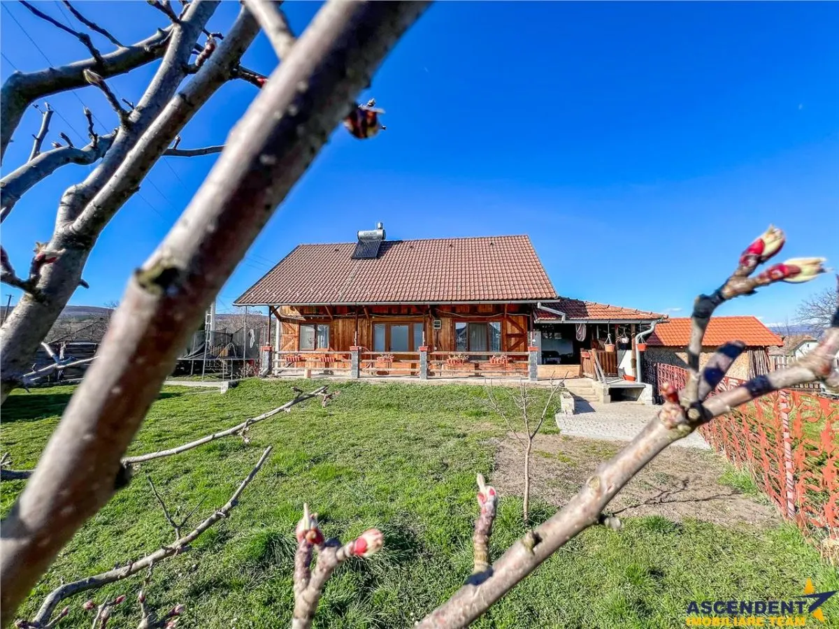 Film& Tur 3D! Refugiu idilic la Arcus: confort modern imbratisat de natura - foto 20
