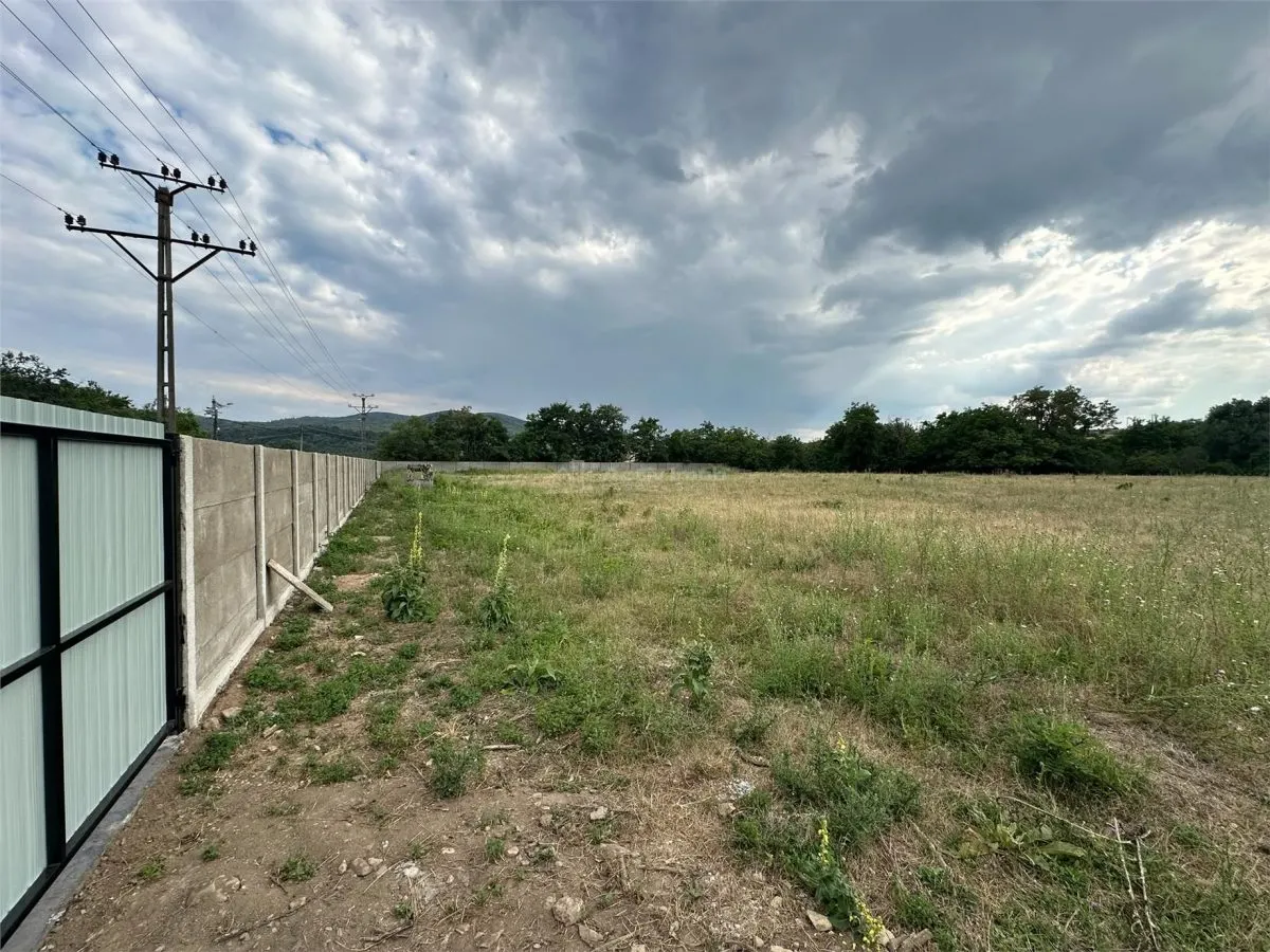 Bocsa Romana, De Inchiriat, Teren Intravilan 8.500mp, strada principala - foto 2